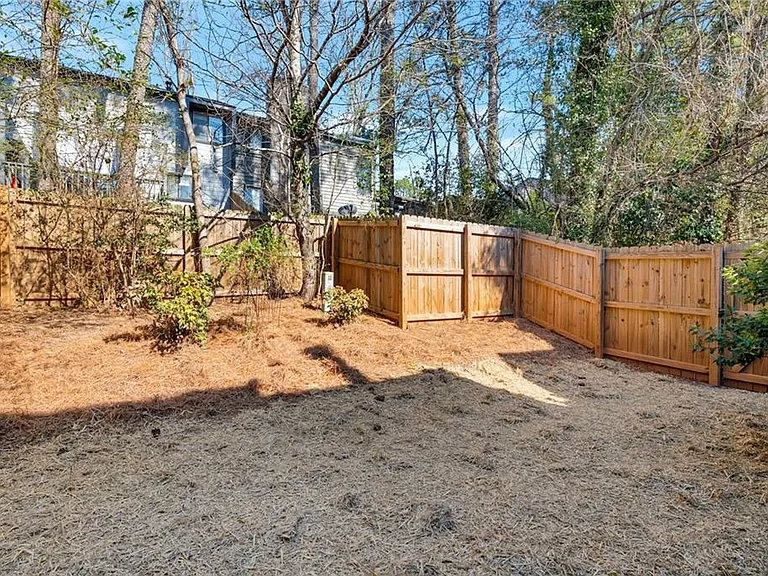 Pam Ln SW — Photo 16