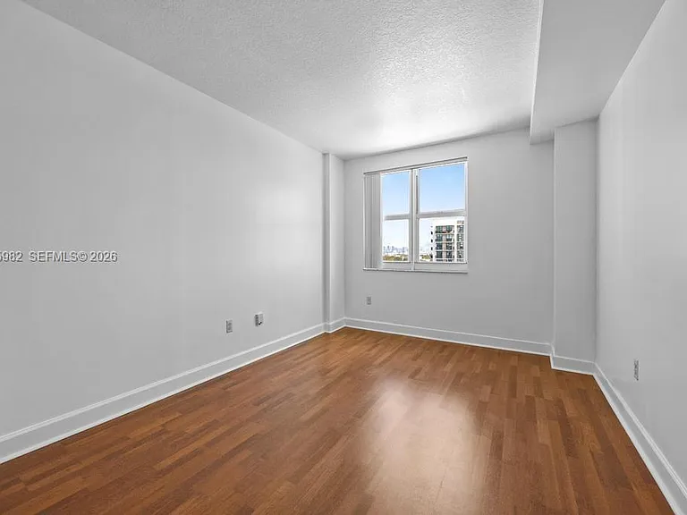 50 Menores Ave #805 — Photo 10