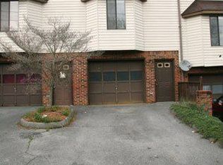 111 Autumn Creek Ln, Johnson City, TN 37615