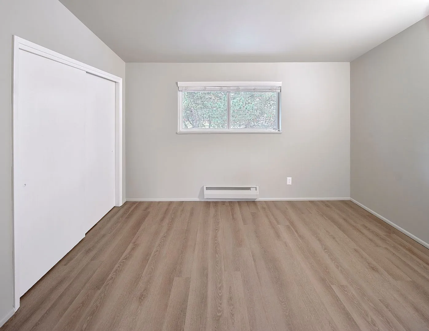 Gladstone Apartments — Photo 2