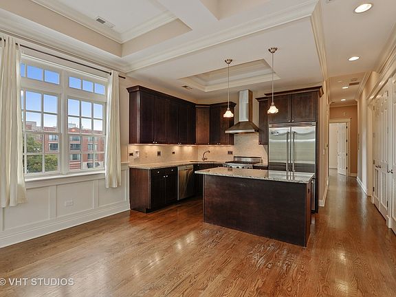 5th image of 3220 N Damen Ave #3S