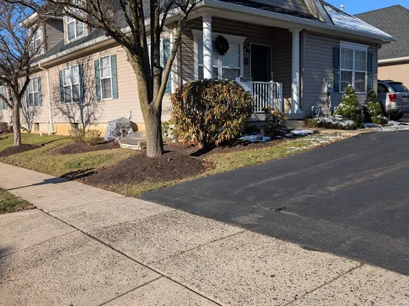 76 Freedom Ln, Bensalem, PA 19020