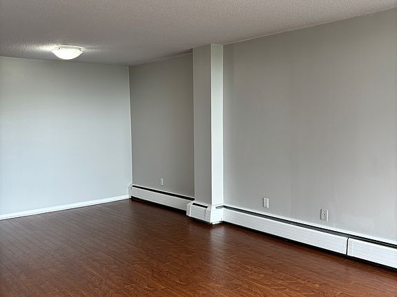3rd image of 40 Rose St #303