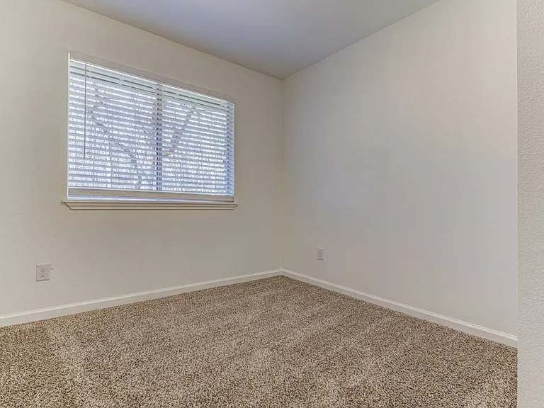 5706 Gloucester Ln — Photo 24