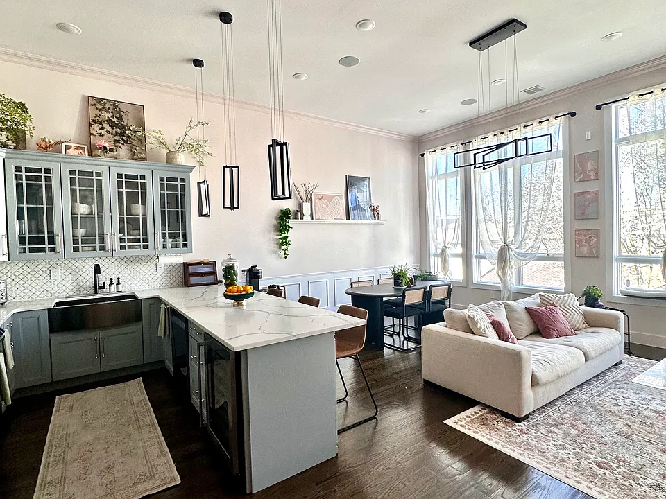 179 Hopkins Ave #2