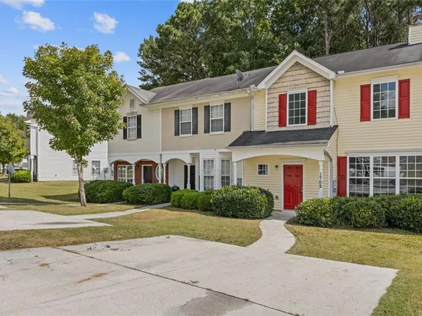 1702 Camden Forrest Trl, Riverdale, GA 30296