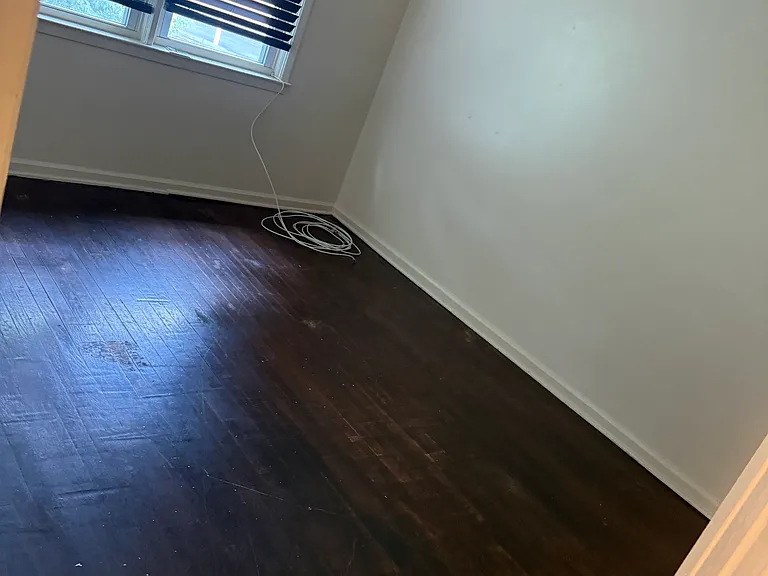 231 Southeastern Ct — Photo 4