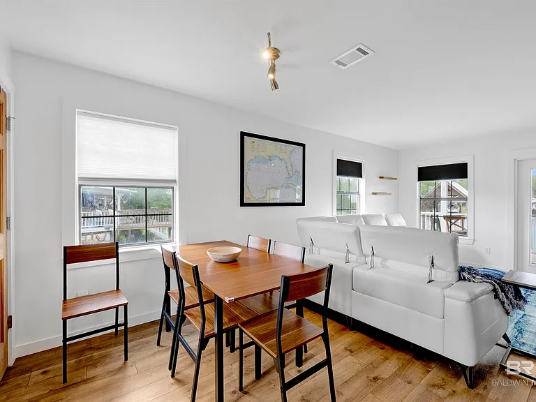15851 Keeney Dr — Photo 15