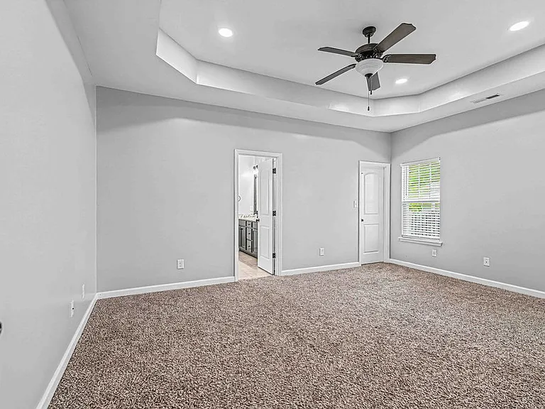 125 Bridgeport Dr — Photo 15
