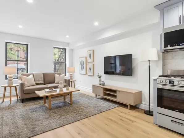 612 Hancock Street image 1 of 9