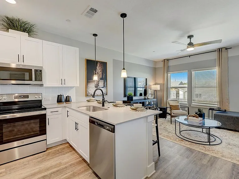 Carmel Villas — Photo 100