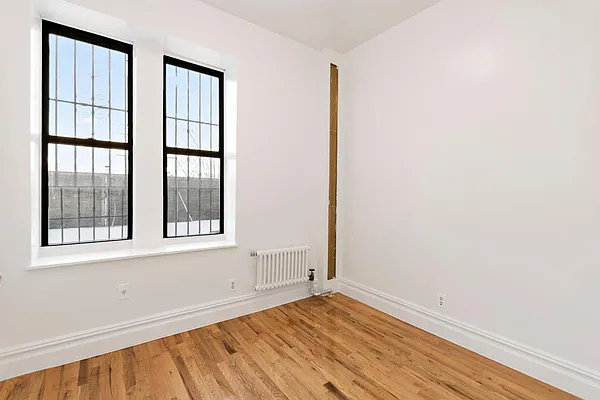 Rented by Compass | media 9