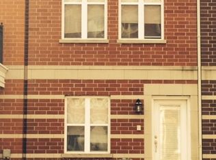 2715 W Dakin St, Chicago, IL 60618