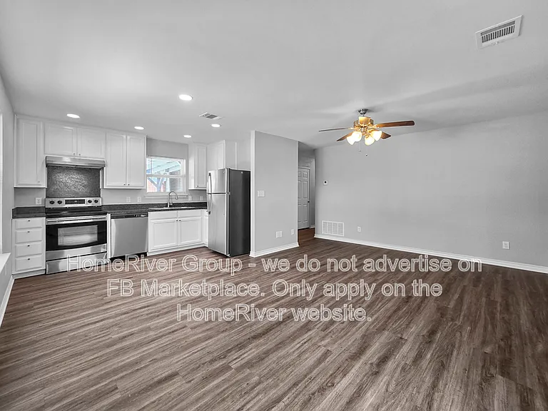 1332 Driess St — Photo 4
