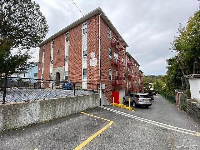199 Hoover Rd #2F — Photo 13