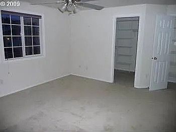 4th image of 1121 W 34th Way