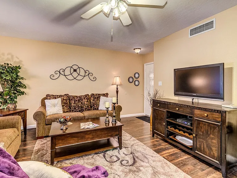 5230 E Brown Rd — Photo 2