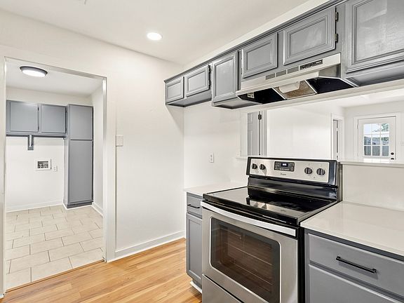 4th image of 1313 Crosscreek Ln