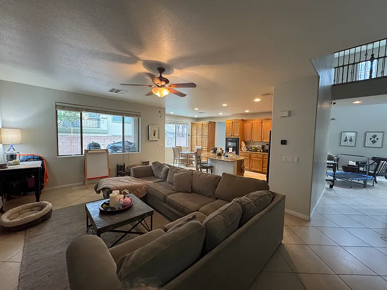 3913 Lower Saxon Ave — Photo 11