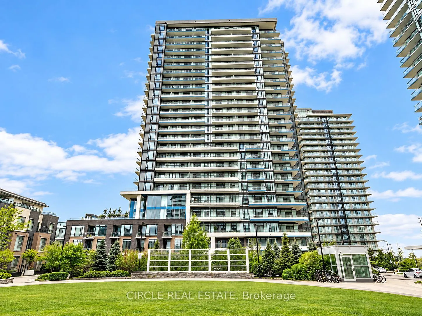3 bed, $2,900 — Photo 1