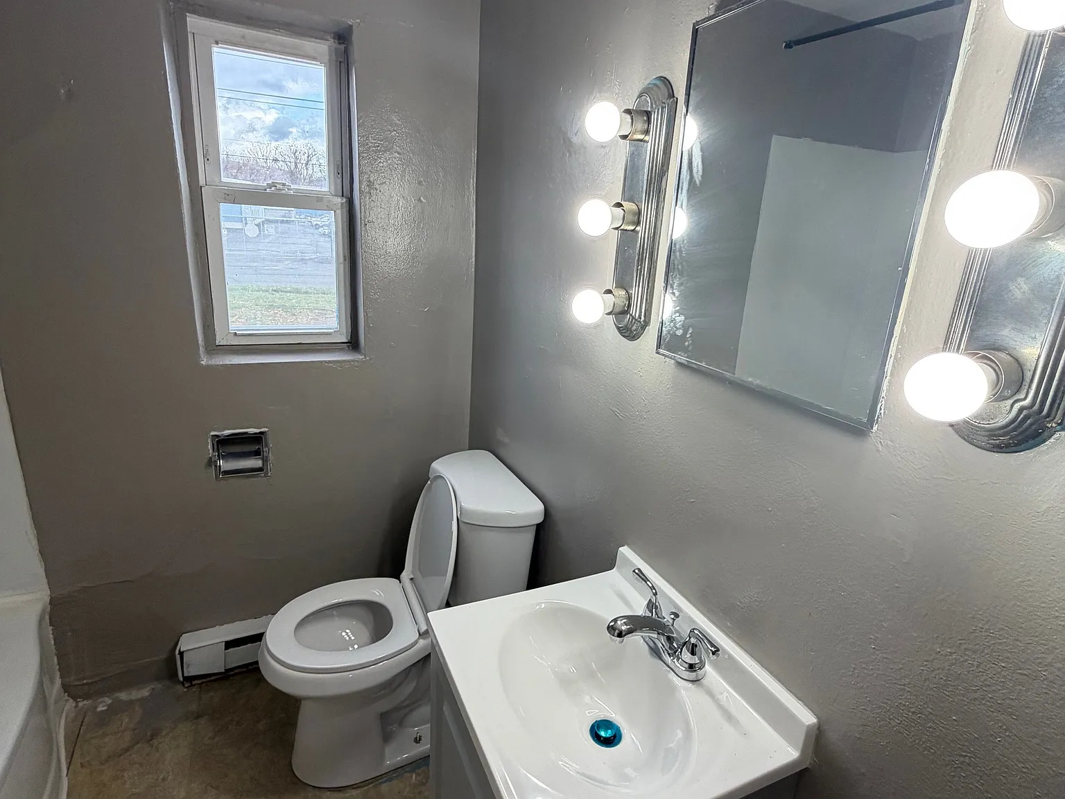 7 Tompkins Street — Photo 4