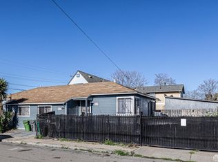 855 Apple St, Oakland, CA 94603