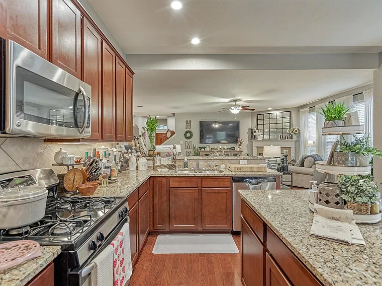 204 Forest Peak Way — Photo 17