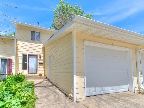 609 Meadow Pl, Ames, IA 50010