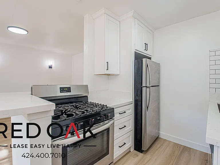 12605 Kensington Ln #4 — Photo 6