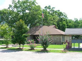 215 Stratton Ridge Rd TRLR 69, Clute, TX 77531