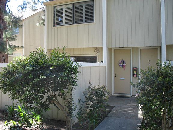 3rd image of 3021 Kaiser Dr Unit A