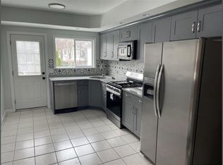 114 Webster Ave #114, Cambridge, MA 02141