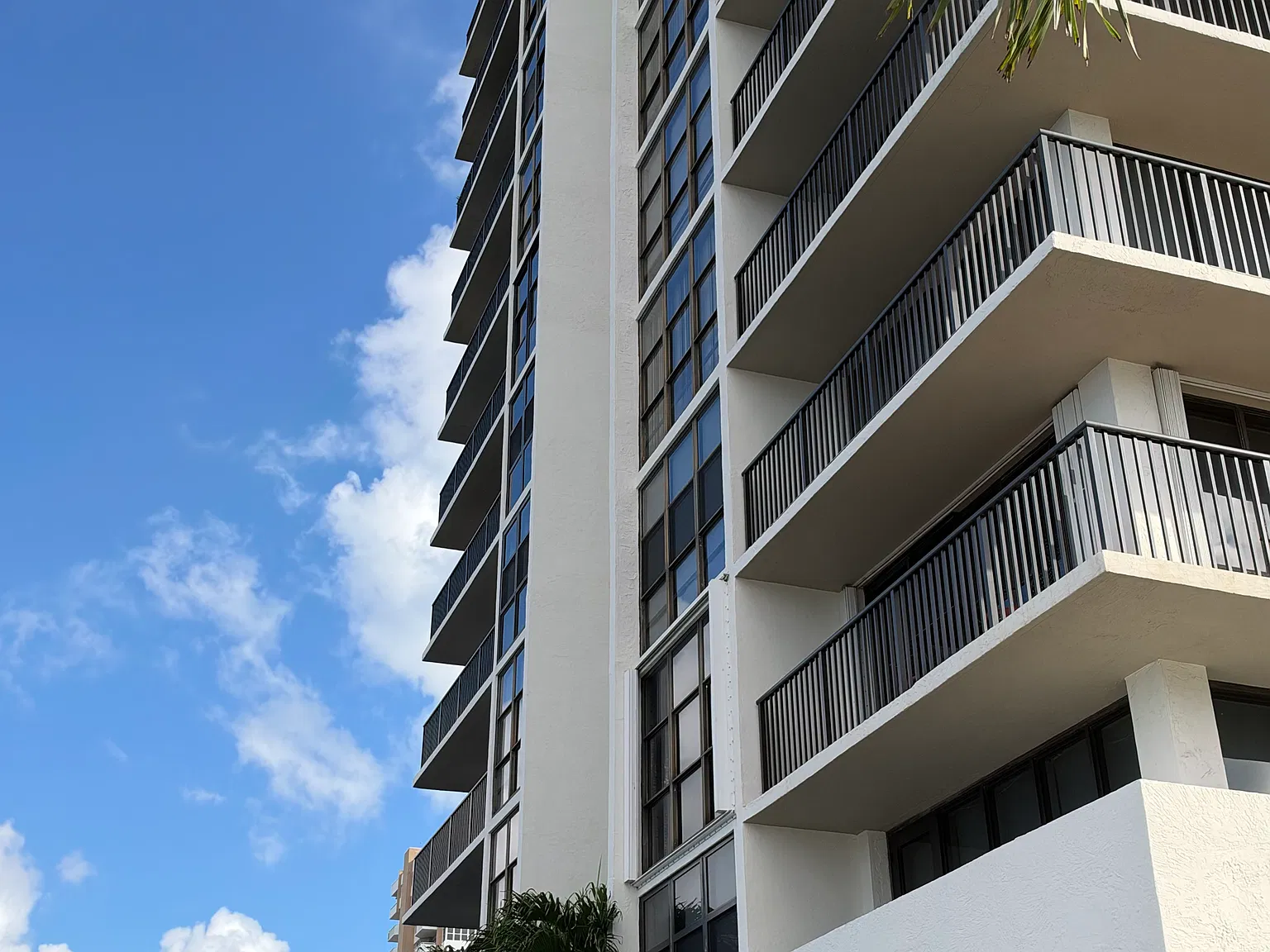 2017 S Ocean Dr — Photo 1