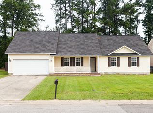 1123 Locks Creek Rd, Fayetteville, NC 28312