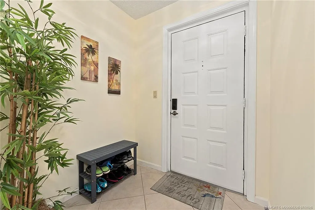 2 bed, 2.0 bath, 1314 sqft, $1,750 — Photo 3