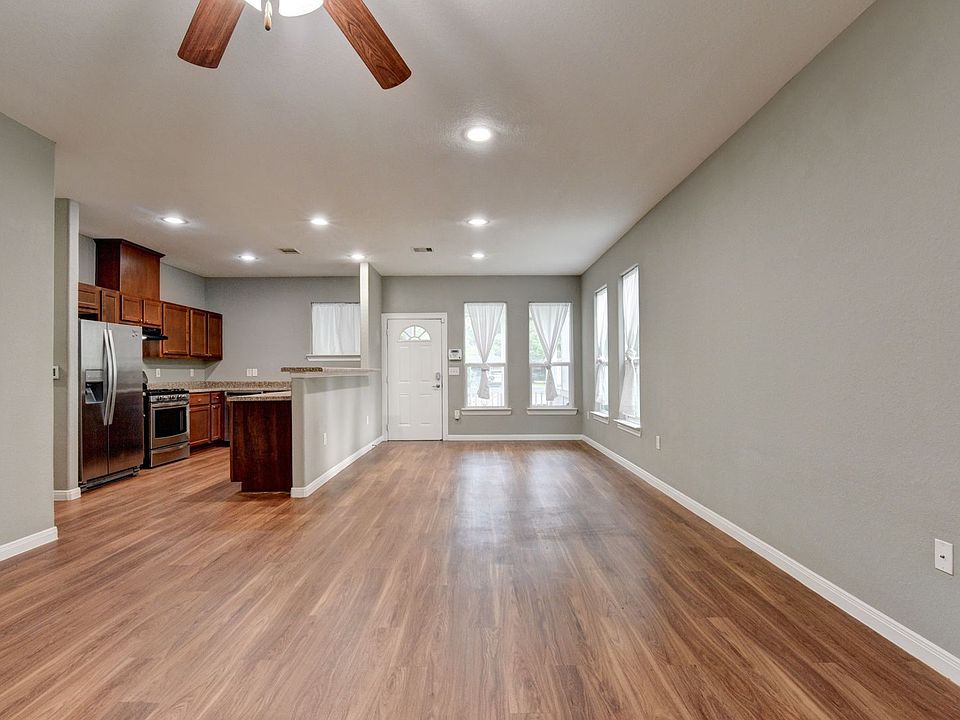 1st image of 5215 Kingsbury St