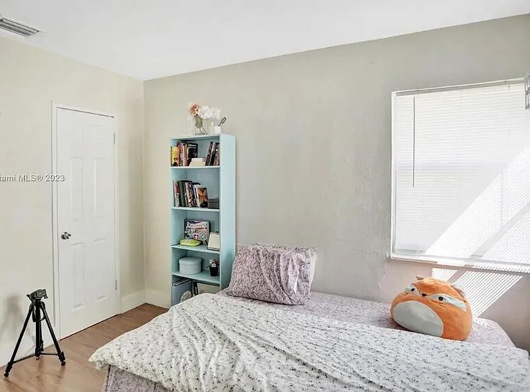 2552 Wiley St — Photo 11