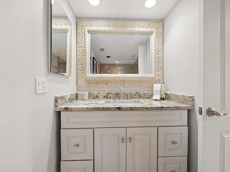 400 Island Way #901 — Photo 18