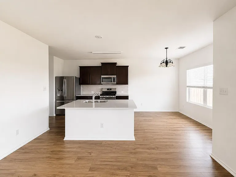 8109 Copper Prairie Bnd — Photo 29