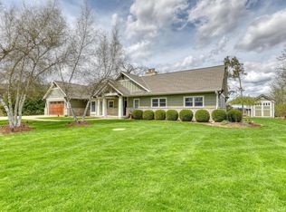 W323N6775 Wildwood Point Rd, Hartland, WI 53029