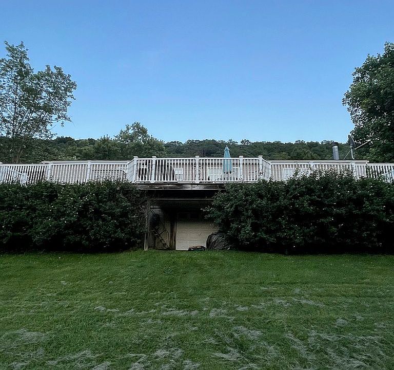 2nd image of 15394 Cummings Rd