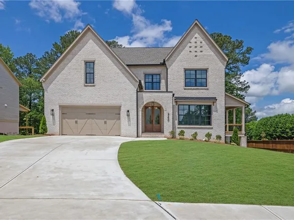 380 Hillcrest View Dr, Suwanee, GA 30024
