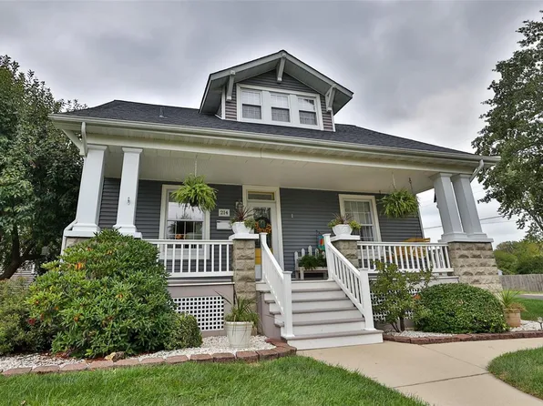 214 E Throp St, Troy, IL 62294