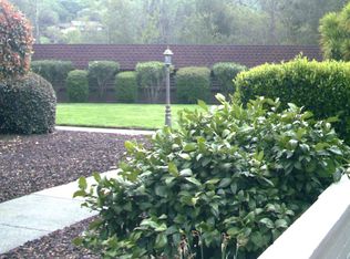 6658 Oakmont Dr, Santa Rosa, CA 95409