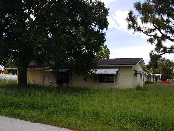 2nd image of 3177 NE Lake Ave