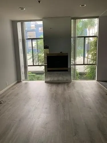 125.5 N Doheny Dr #307 Photo 1