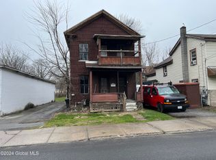82 Spring St, Gloversville, NY 12078
