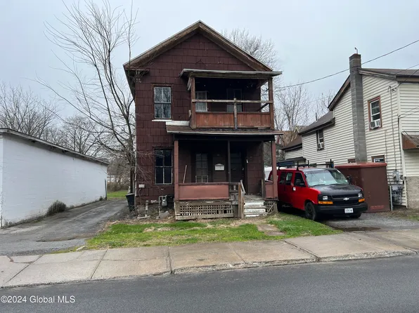 82 Spring Street, Gloversville, NY 12078