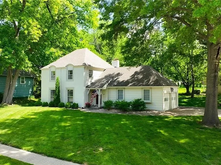 6817 N Bellefontaine Ave — Photo 47