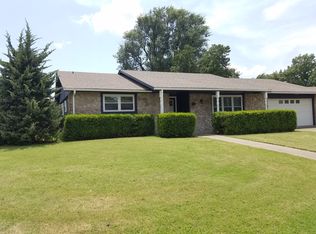 625 Castle Rd, Bartlesville, OK 74006